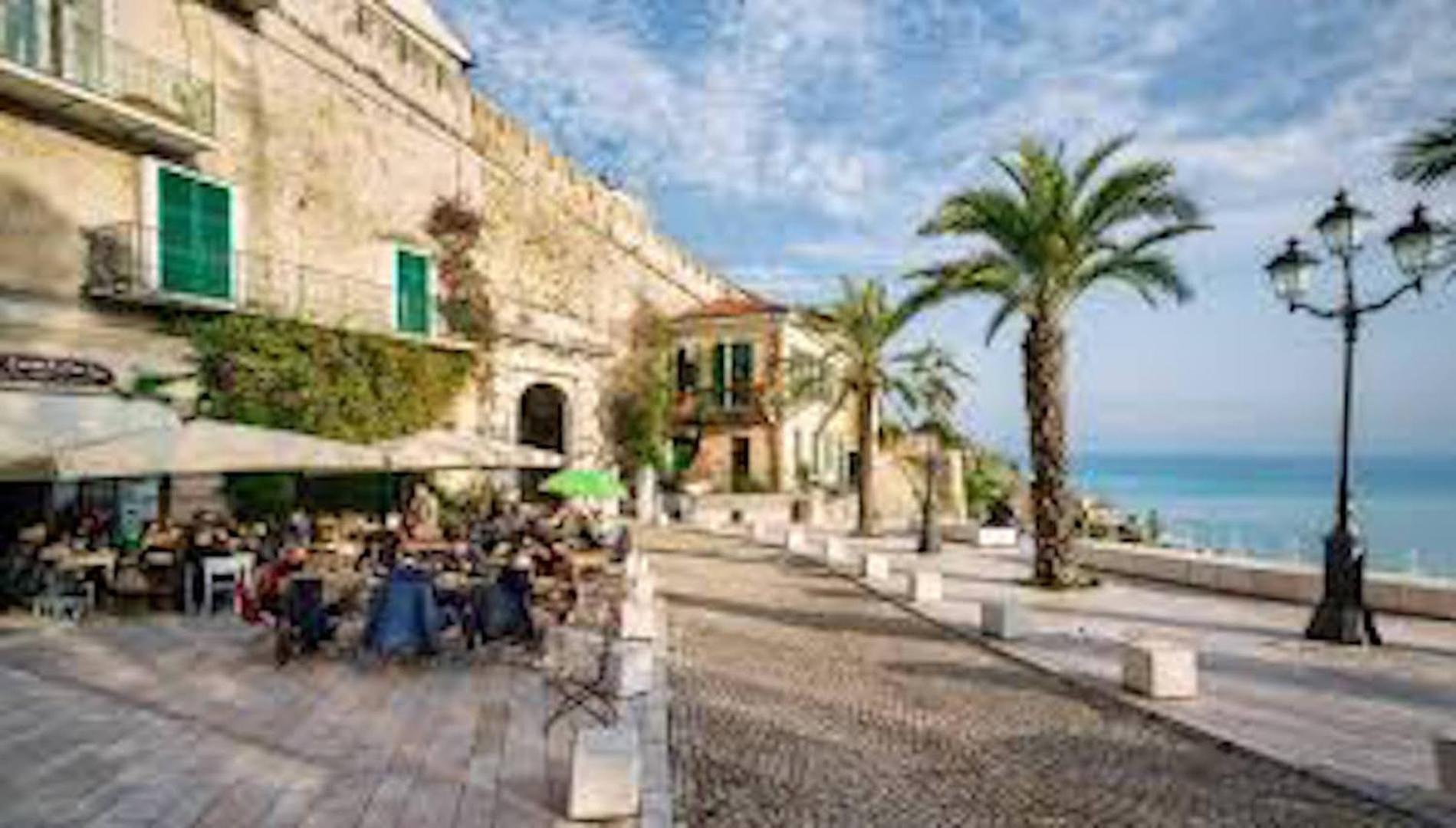 Ferienwohnung Casa Cele Centro Citta Vista Mare Ventimiglia Exterior foto